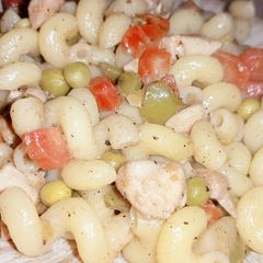 A picture of Achari chicken veg pasta.