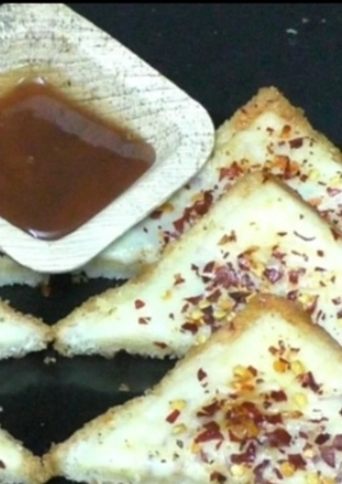 பிரெட் சீஸ் டோஸ்ட் / Bread cheese toast receip in tamil செய்முறை முக்கிய புகைப்படம்