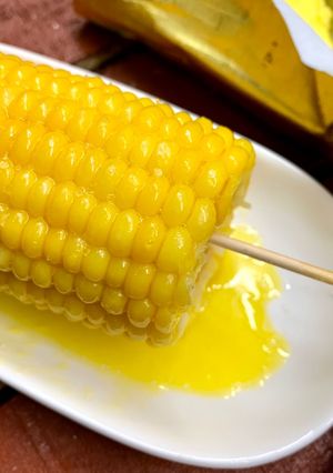 A picture of Buttery Corn on the cob 🌽.