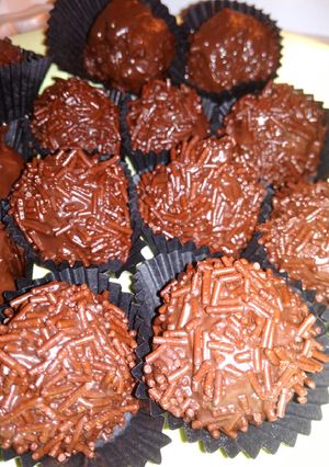 Foto resep Bola Bola Coklat 3 bahan