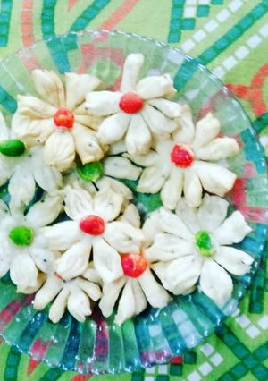 A picture of Flower namkeen.