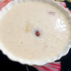 A picture of Rice kheer.