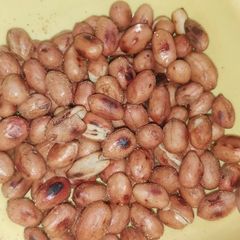 Roasted peanuts A picture of Roasted peanuts.