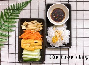 Hình của món Bún trộn chay.