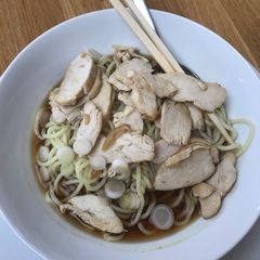 A picture of Easy chicken ramen.