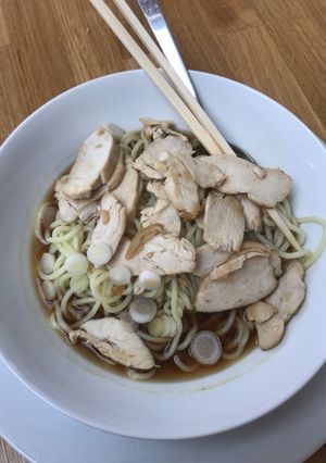 A picture of Easy chicken ramen.