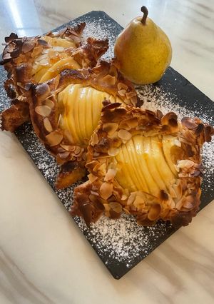 Une photo de 🍂Feuilleté poire 🍐william cannelle amande🍋