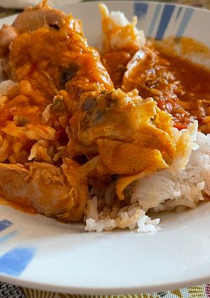 Une photo de Poulet basquaise au thermomix et riz basmati