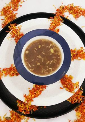 ગુંદર ની રાબ GOND RAAB EDIBLE GUM RAAB રેસીપી મુખ્ય ફોટો