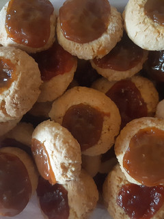 Una foto de Pepas de membrillo y de dulce de leche 😋