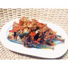 A picture of Ikan asem manis pedes.