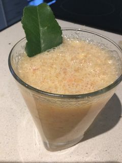 Una foto de Licuado Multifrutas 🍏🍉🍈🥭🥝🍎🍋🍇🍒🍍🍐🍌🍓🍑🥥