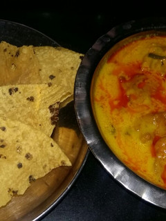 डबल तड़का पकोड़ा कढ़ी (Double tadka pakoda Kadhi recipe in hindi) रेसिपी मुख्य फोटो