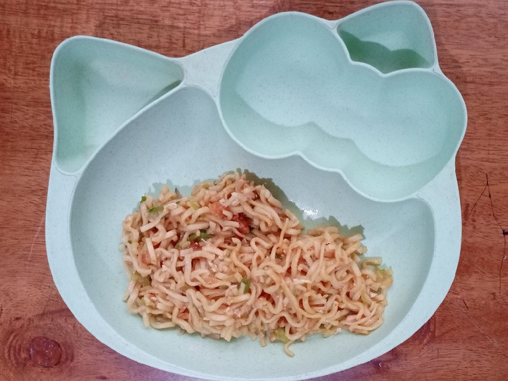 Langkah Mudah untuk Membuat Day. 550 Mie Goreng Ayam Crispy (23 month+) Yang Lezat