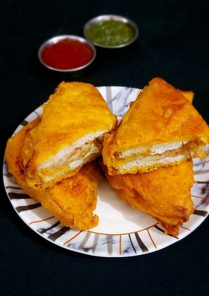 पनीर ब्रेड पकोड़ा (paneer bread pakoda recipe in Hindi) रेसिपी मुख्य फोटो