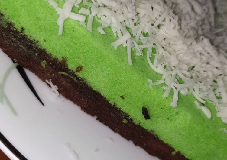 Rahasia Memasak Brownies Coklat Pandan Kukus yang Renyah
