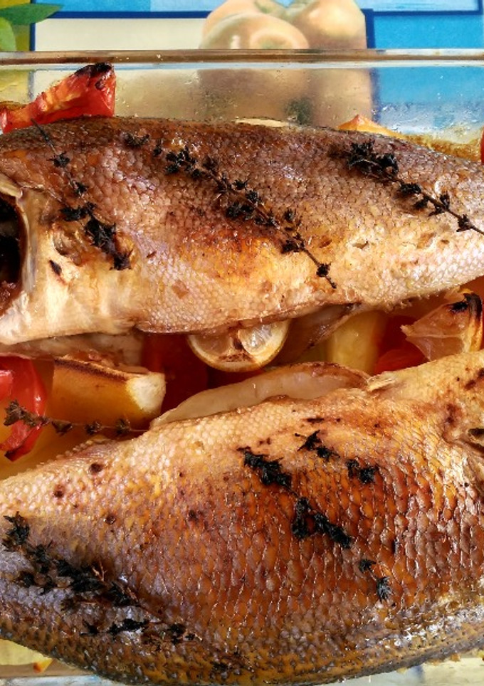 Una foto de Lubina al horno