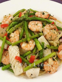 蘆筍海鮮義大利麵 的食譜成品照片