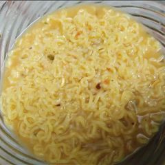A picture of Knor Noodles.