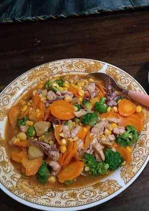 Foto resep Cumi Pedas Siram Sayur