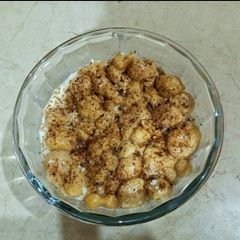 A picture of Dahi bondi Chaat.