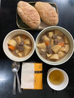 Hình của món Bò sốt vang.
