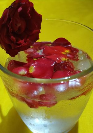 A picture of Rose Queen Cocktail.