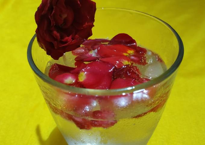 Rose Queen Cocktail