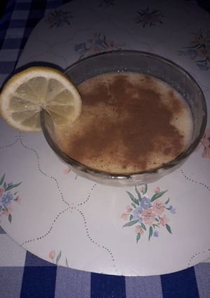 Una foto de Natillas de limón y leche condensada (fácil y rico)