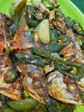 Ikan deles bumbu hijau