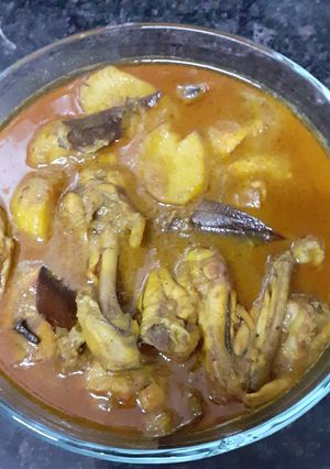 A picture of Chicken Curry Bengali Style.
