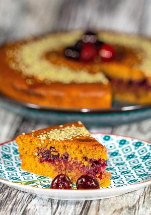 Foto di Torta Integrale ripiena di Amarene (con Olio Evo & Semi di Canapa)