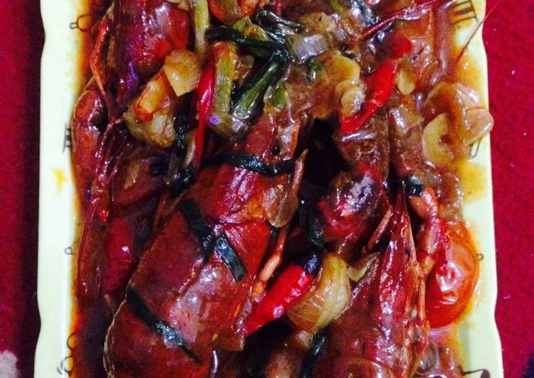 Bagaimana Menyiapkan Lobster saus lada hitam Anti Gagal