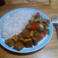 Una foto de Tofu marinado