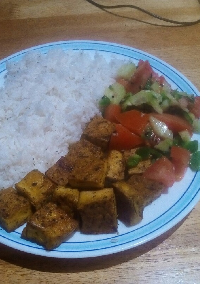 Una foto de Tofu marinado