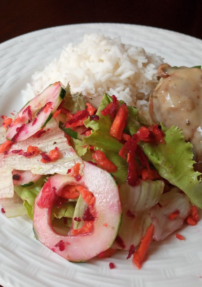Una foto de Pollo en crema de coco