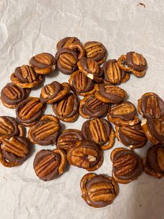 A picture of Turtle “Trash”.