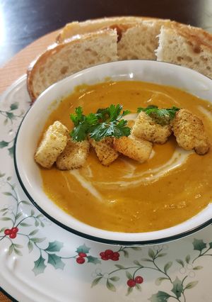 A picture of Roasted pumpkin soup.