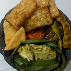 รูปของ Bothok Mlanding (Petai Cina)
