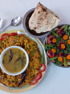 પંચરત્ન ખીચડી અને ઓસામણ (Panchratna Khichdi Osaman Recipe In Gujarati રેસીપી મુખ્ય ફોટો