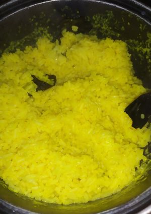Foto resep Nasi kuning rice cooker