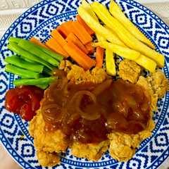รูปของ Crispy chicken steak with brown sauce