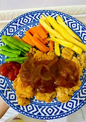 Foto resep Crispy chicken steak with brown sauce