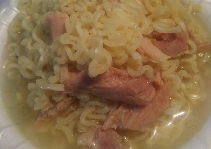 Easiest Way to Make Super Quick Homemade Smoked ham and Ramen