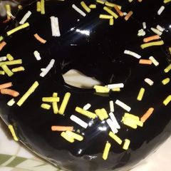 A picture of Chocolate treat donut.