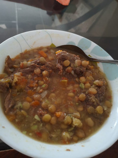 Una foto de Lentejas guisadas con carne de res