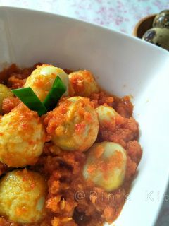A picture of Telur Puyuh Balado (Quail Eggs with Balado Sauce).