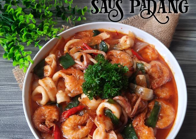 Cumi dan Udang masak saus padang