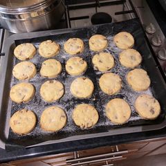 A picture of Chocolate Chip Shortbreads.