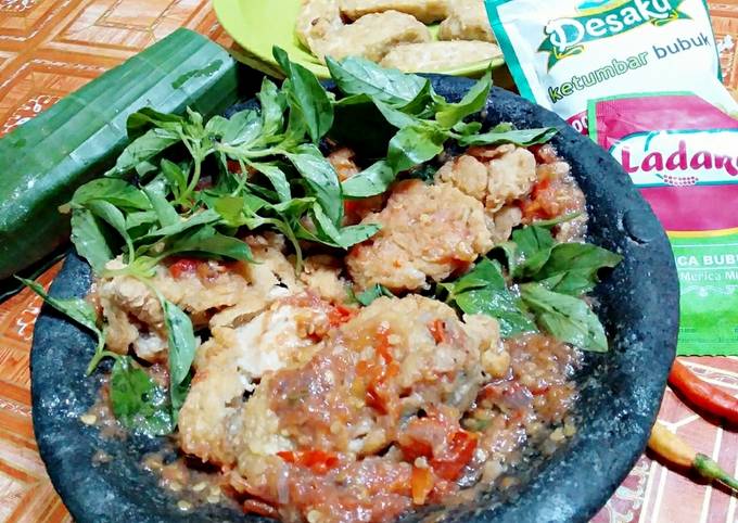 Ayam geprek kemangi